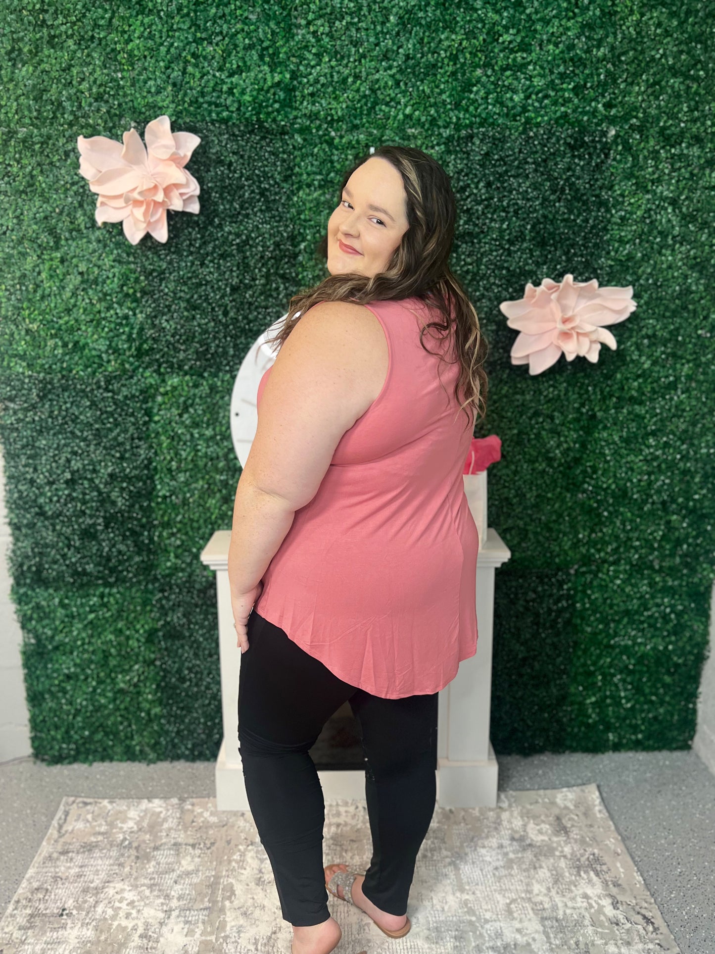 Rose V neck tank top - Plus Size